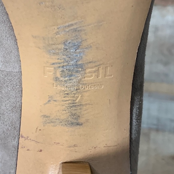 Fossil tan suede leather peep toe heels Size 7 - Picture 9 of 10